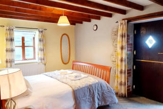 Hendra Barn Twin Room